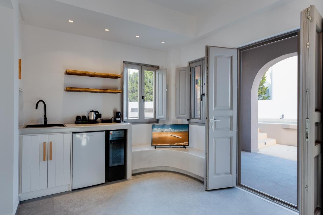 Elements Cozy Suites Pyrgos Eksteriør billede