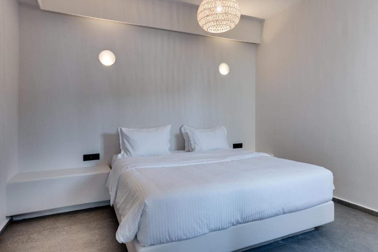 Elements Cozy Suites Pyrgos Eksteriør billede