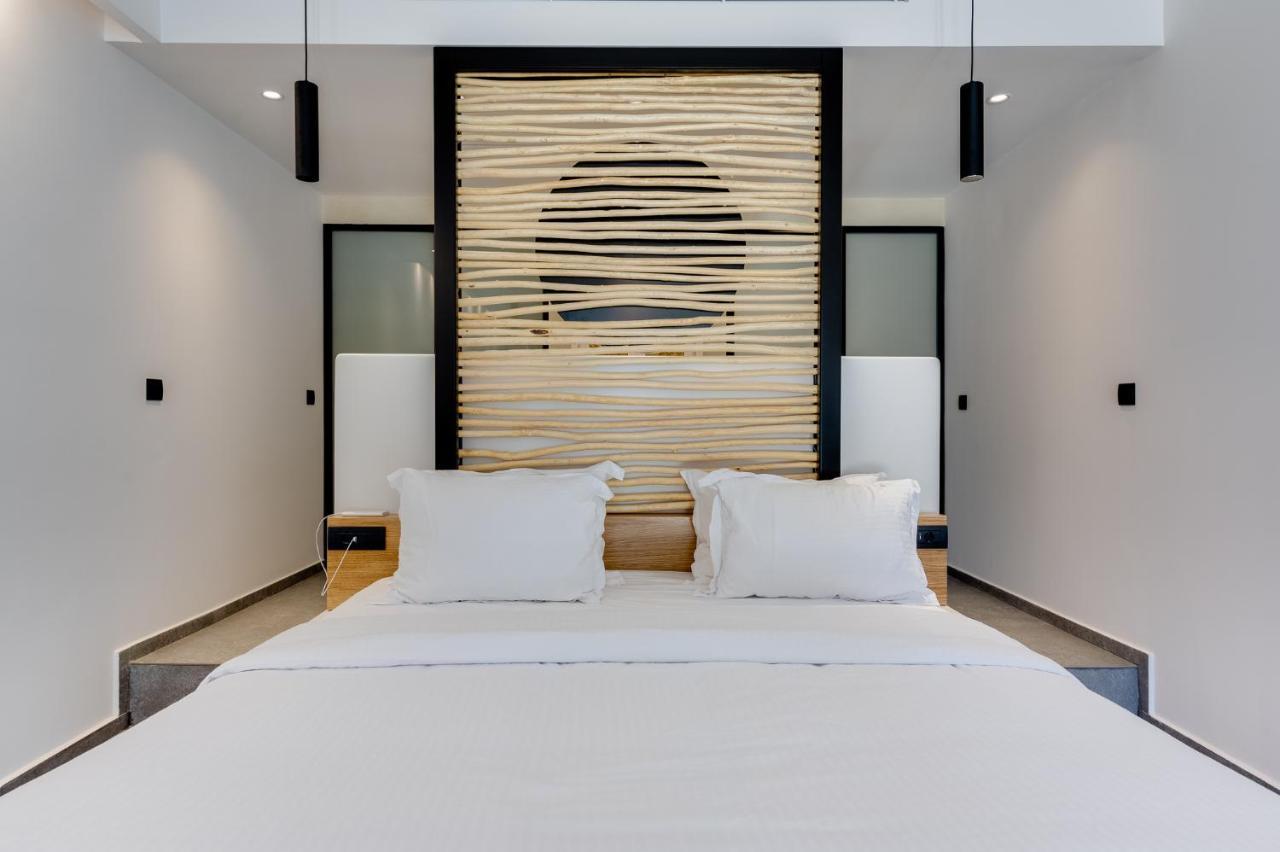 Elements Cozy Suites Pyrgos Eksteriør billede