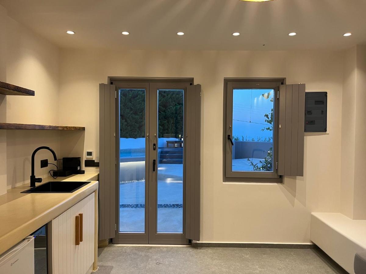 Elements Cozy Suites Pyrgos Eksteriør billede