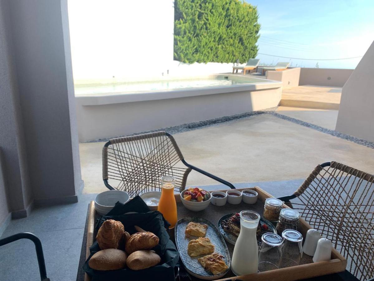 Elements Cozy Suites Pyrgos Eksteriør billede